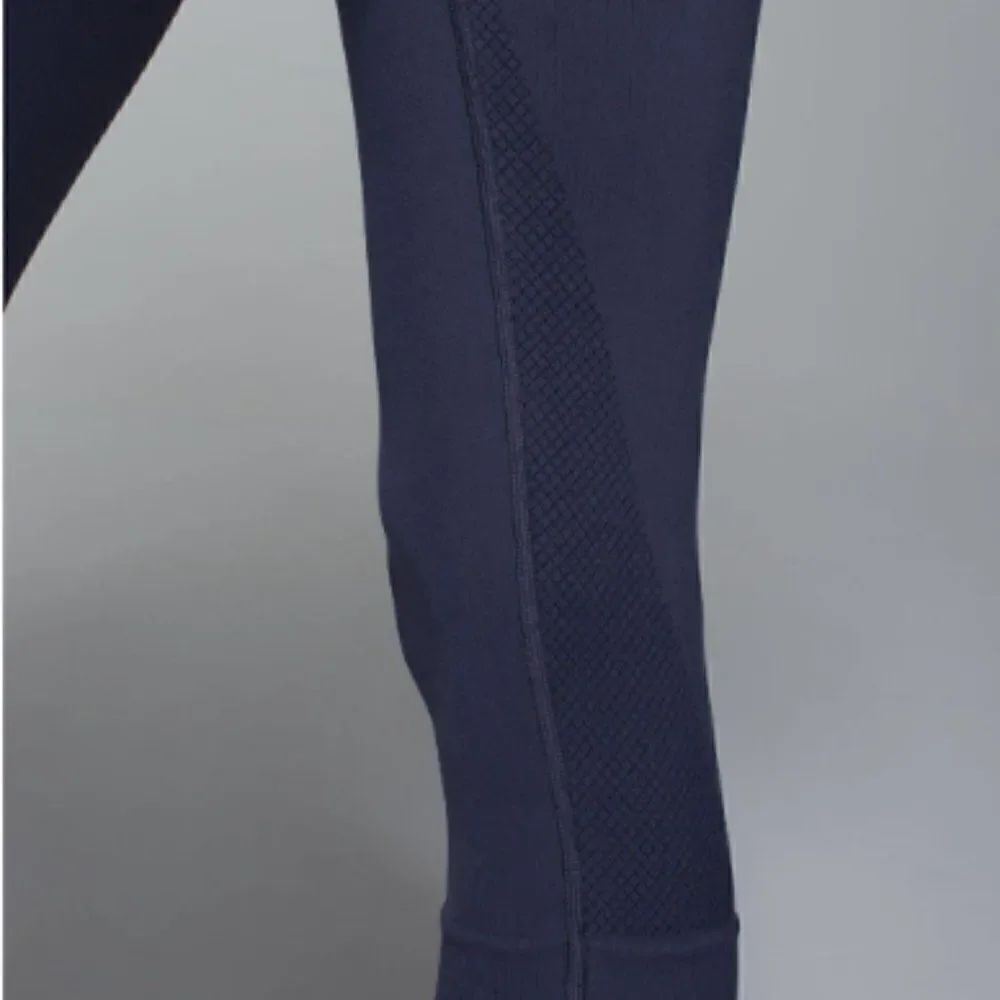Lululemon In The Flow Crop II *Pattern - Picture 10 of 10